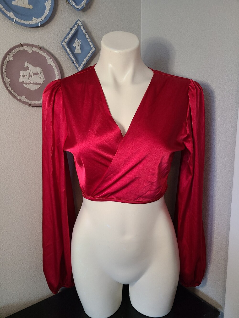 Red Satin Tie Front Crop Top Size Medium Y2K Party Going Out